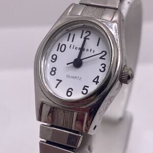 Elements Vintage Silver Stretch Watch New Battery
